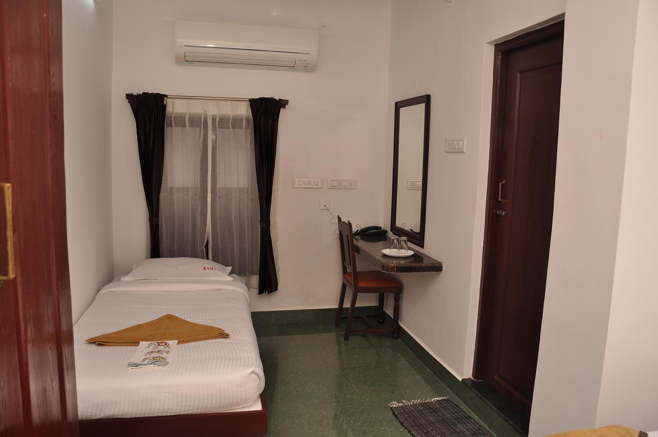 Rams Inn Thanjavur Exterior photo